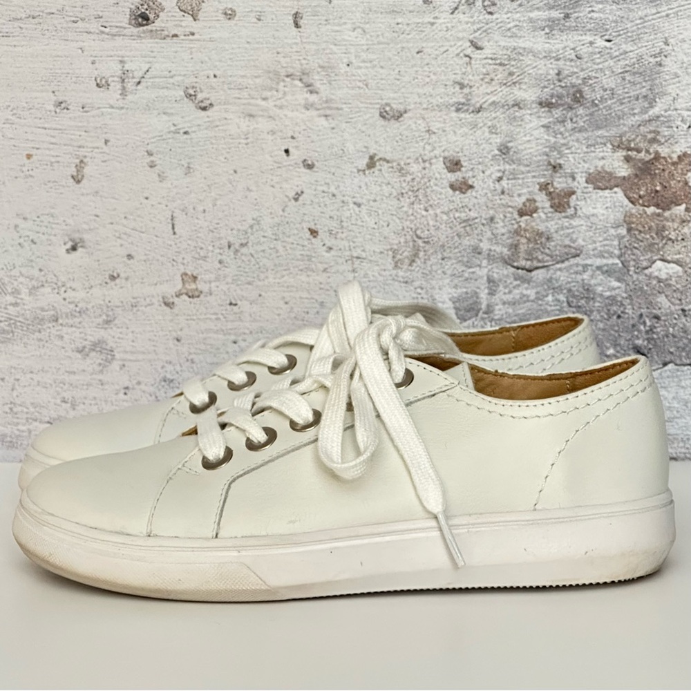 PATINA Lace Up Sneakers - White